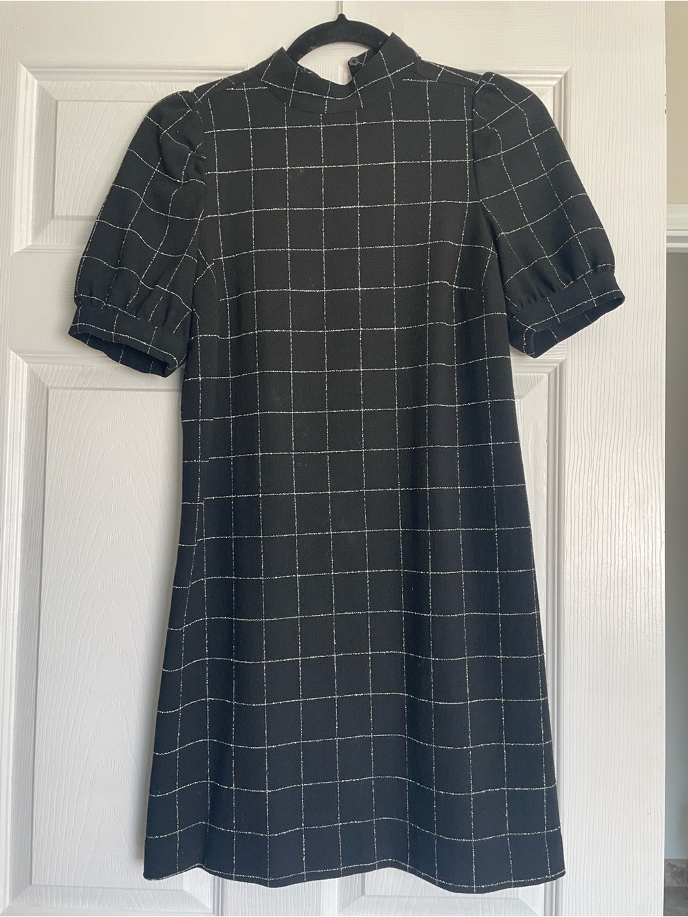LOFT Black Windowpane Puff-Sleeve Shift Dress